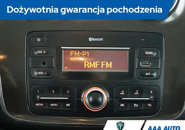 Dacia Logan cena 34000 przebieg: 72505, rok produkcji 2018 z Sucha Beskidzka małe 121